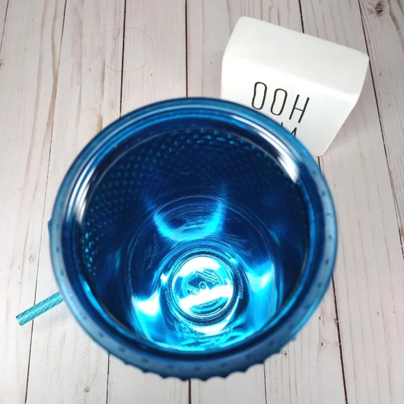 2023 NEW Starbucks Blue Chrome Studded Venti Tumbler - Picture 3 of 5